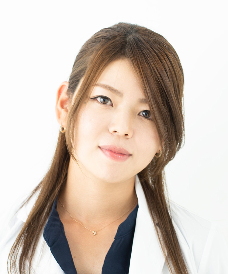 毛髪診断士 西 真奈美